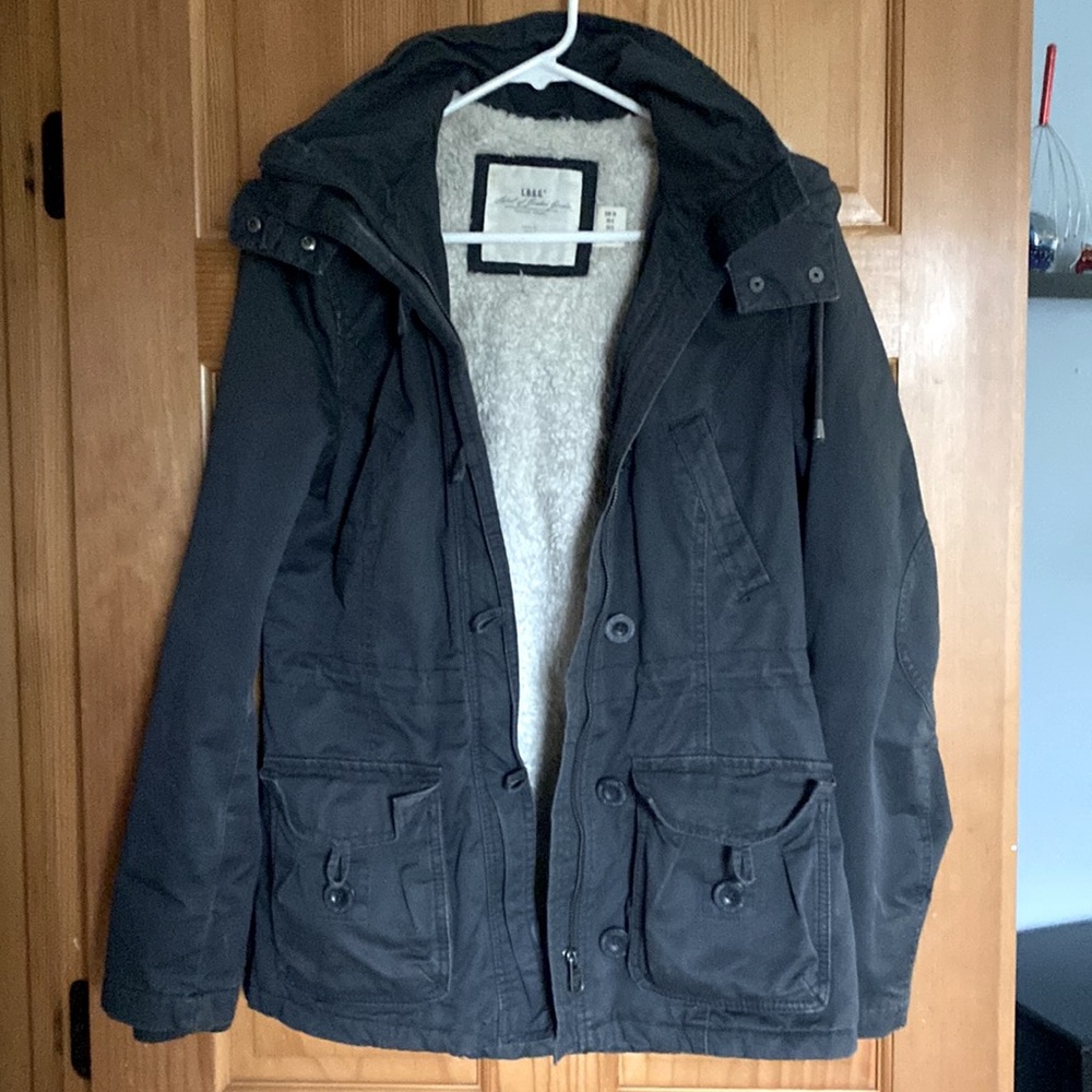 H&M Women’s Winter Size 6